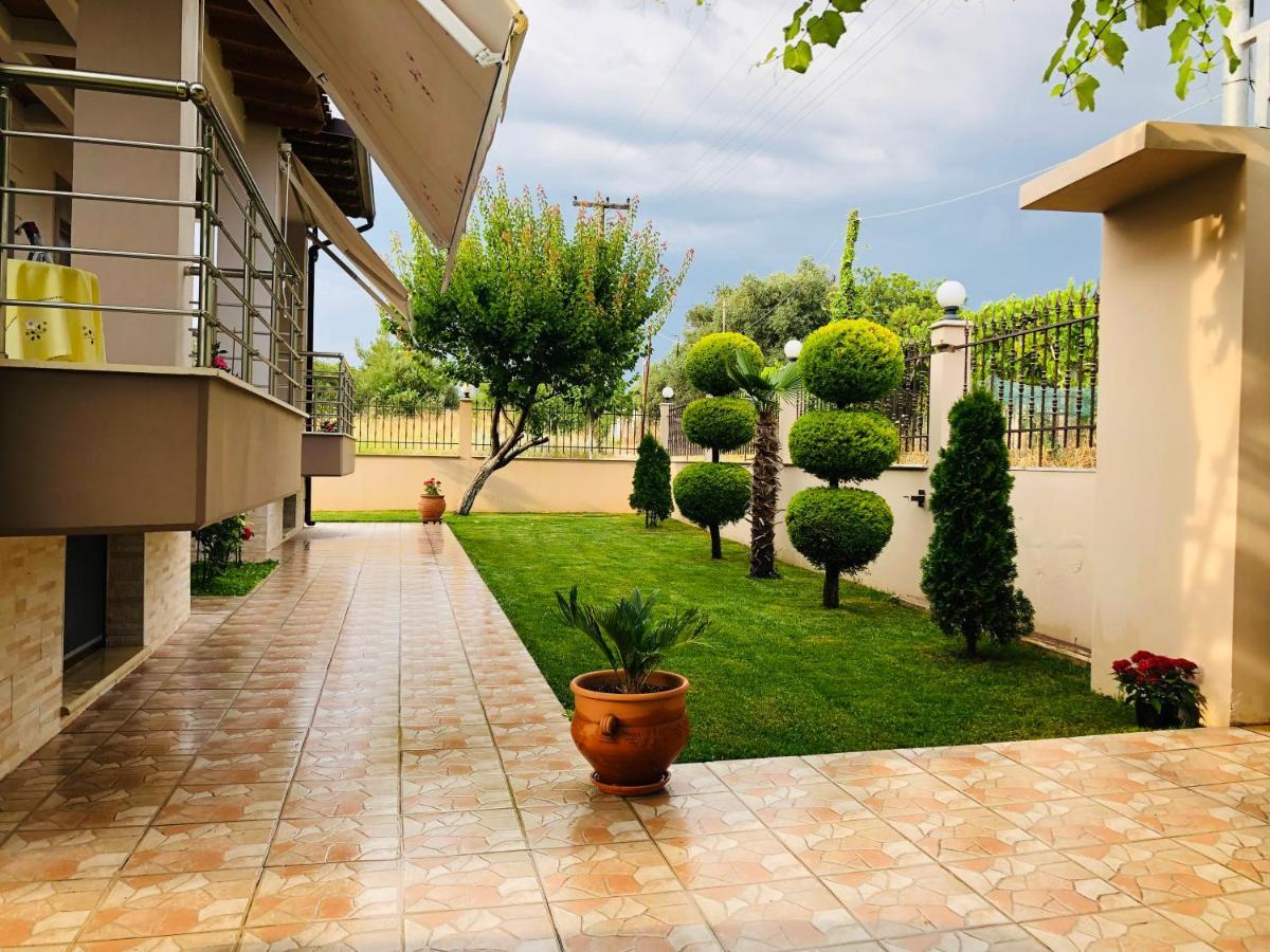 Villa Katrin Nea Kallikrateia Exterior foto